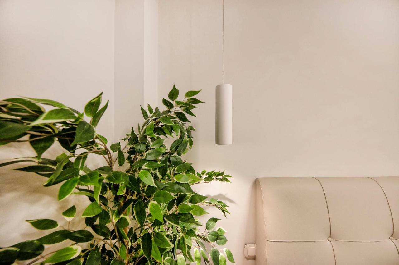 Stunning Αpartment Ιn Τhe Heart Athens. Apartment Luaran gambar
