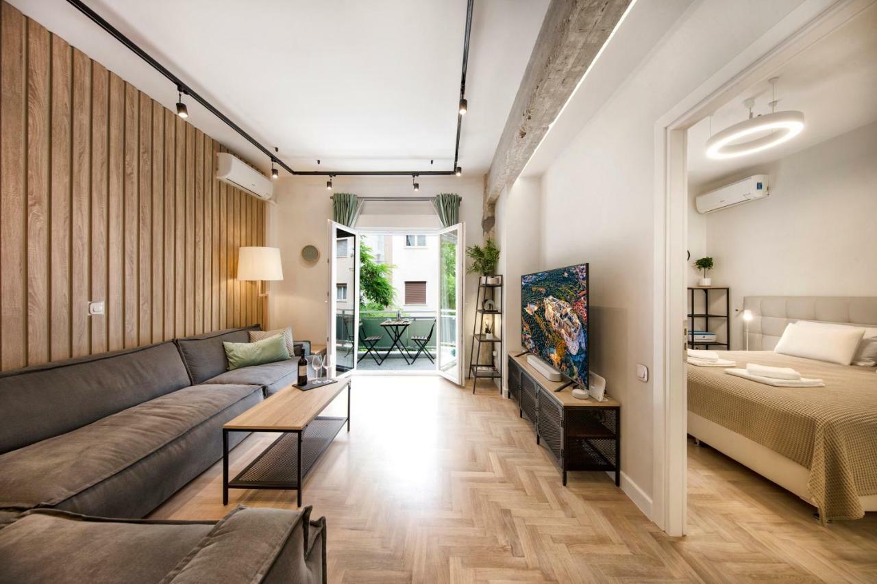 Stunning Αpartment Ιn Τhe Heart Athens. Apartment Luaran gambar