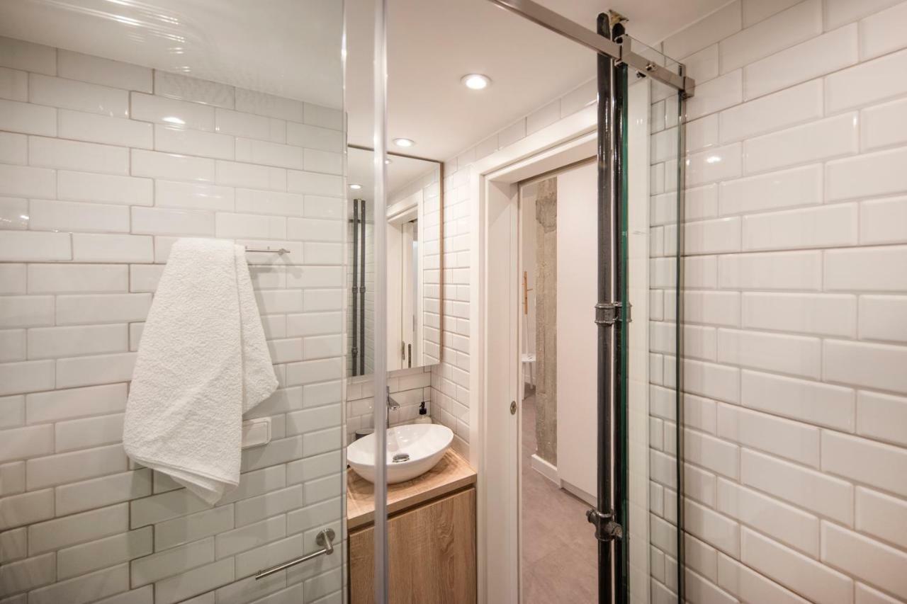 Stunning Αpartment Ιn Τhe Heart Athens. Apartment Luaran gambar